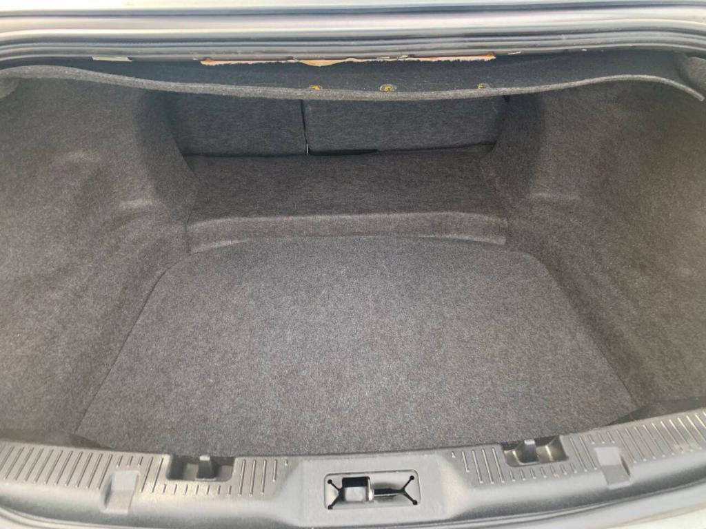 used 2011 Ford Taurus car