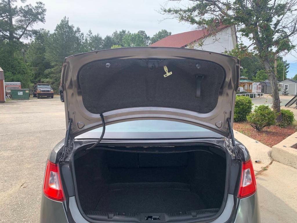 used 2011 Ford Taurus car