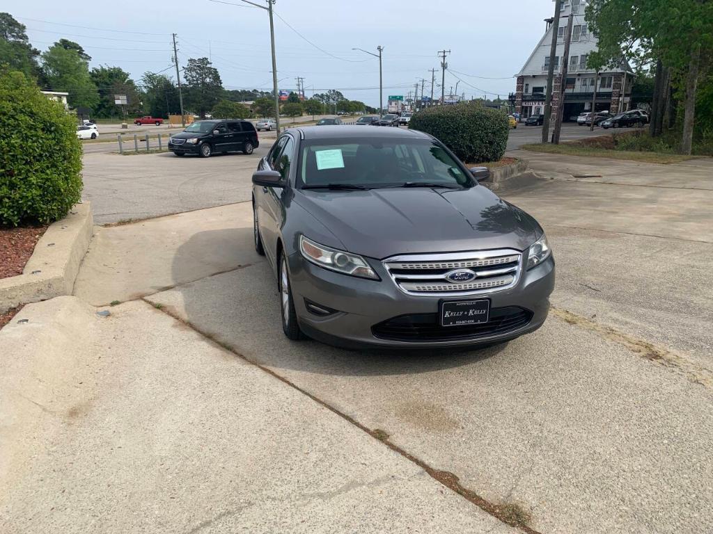 used 2011 Ford Taurus car