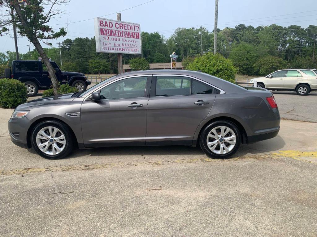 used 2011 Ford Taurus car