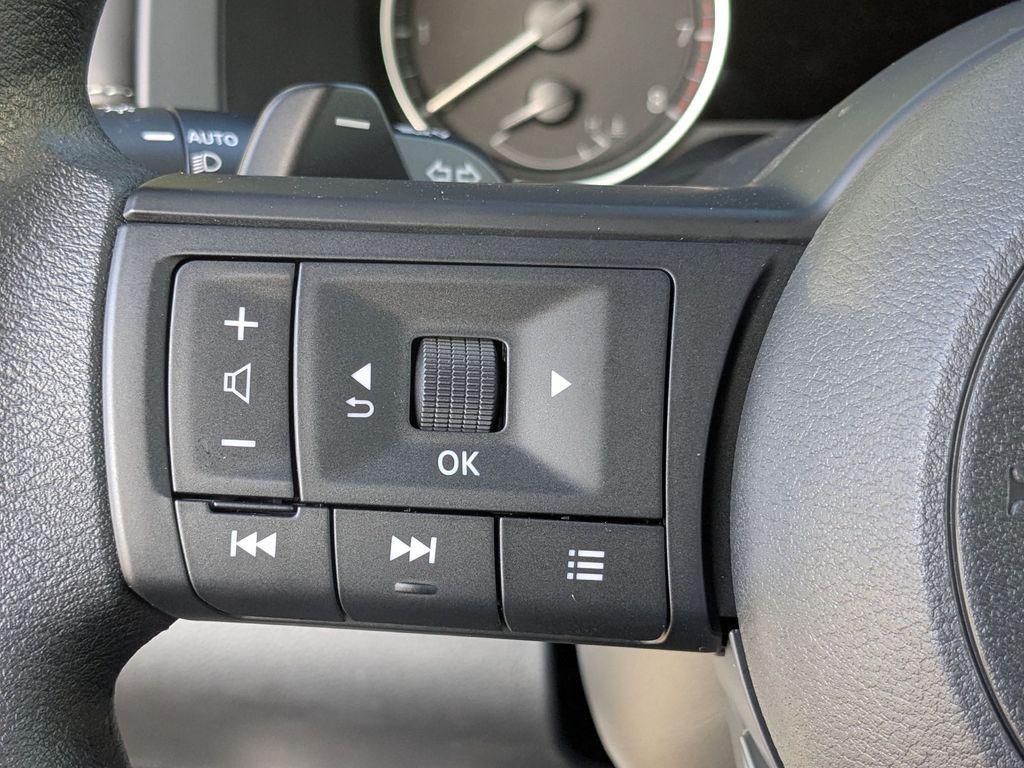 new 2025 Nissan Pathfinder car, priced at $30,975