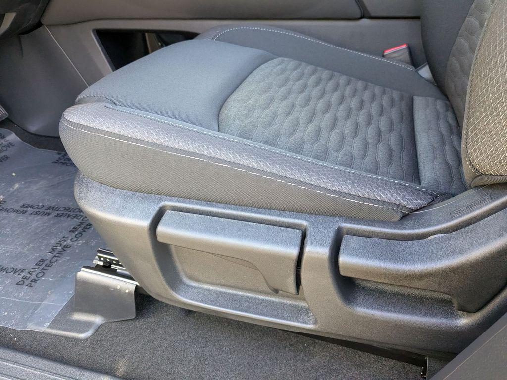 new 2025 Nissan Pathfinder car, priced at $30,975