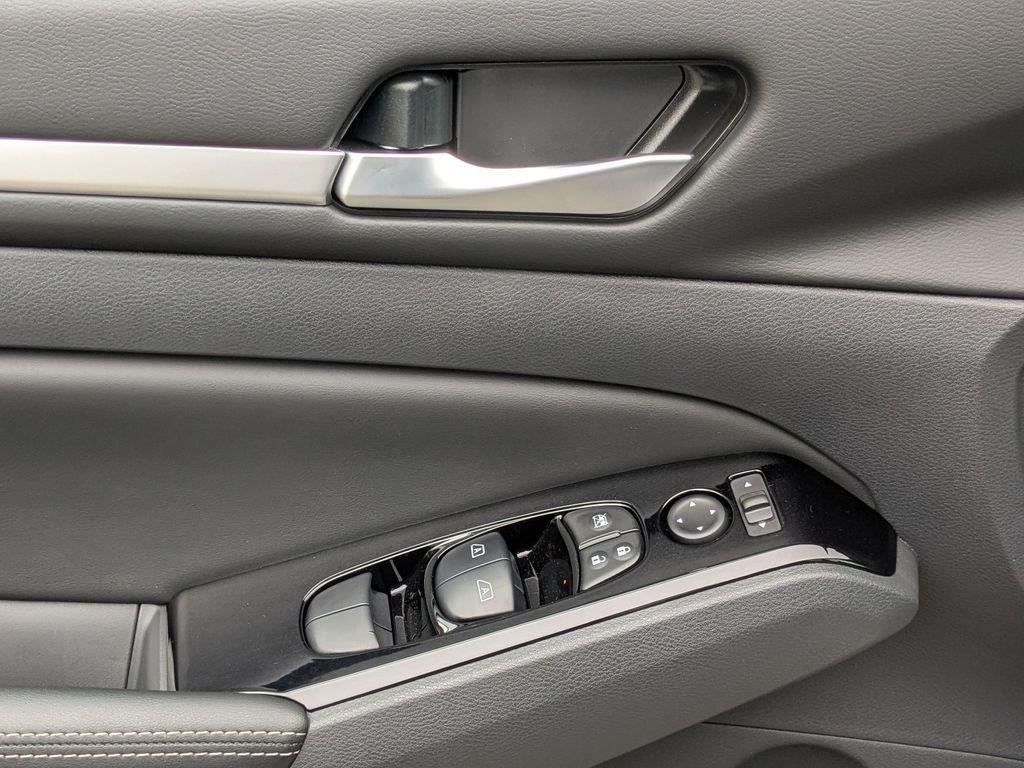 new 2025 Nissan Altima car, priced at $34,085
