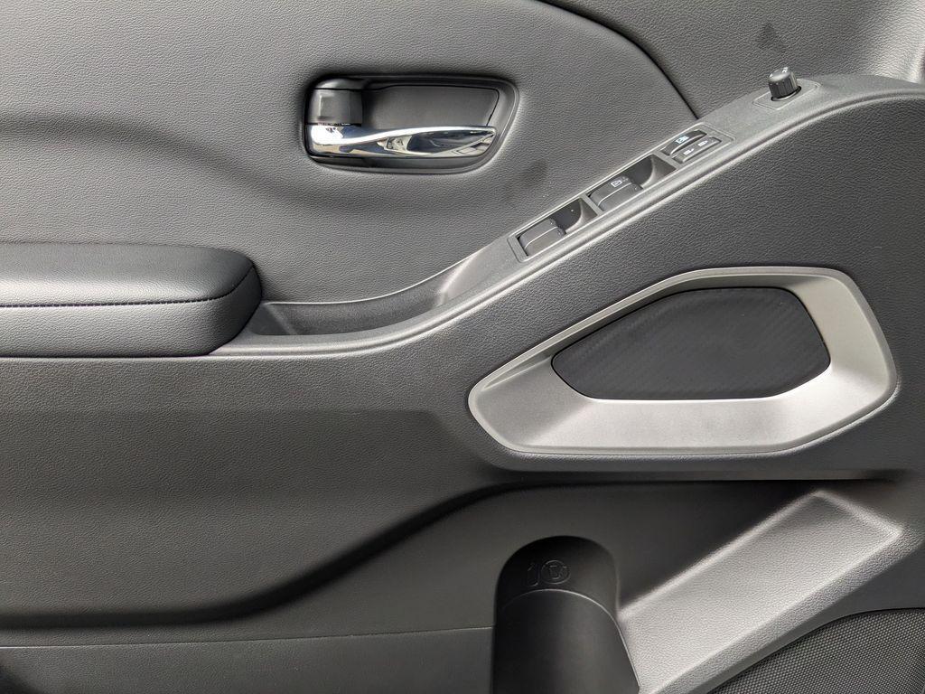 new 2025 Nissan Frontier car, priced at $34,425