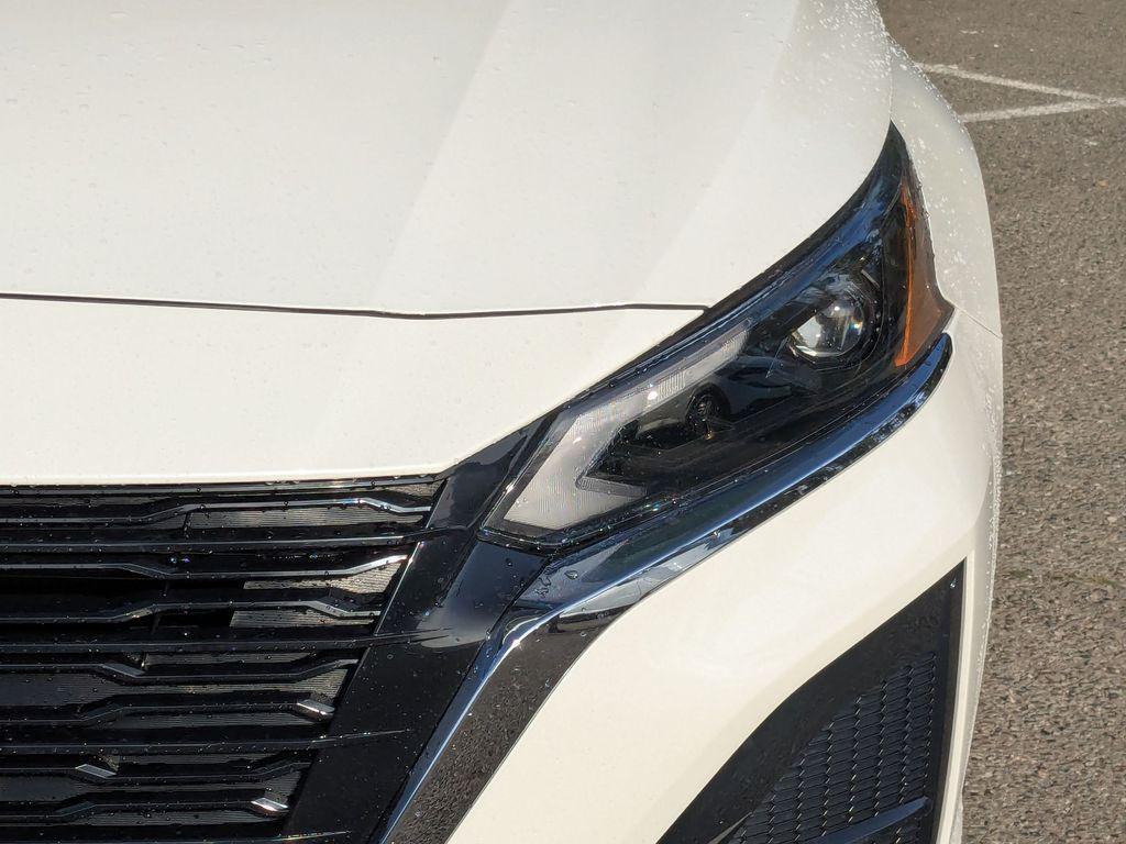 new 2025 Nissan Altima car, priced at $36,035