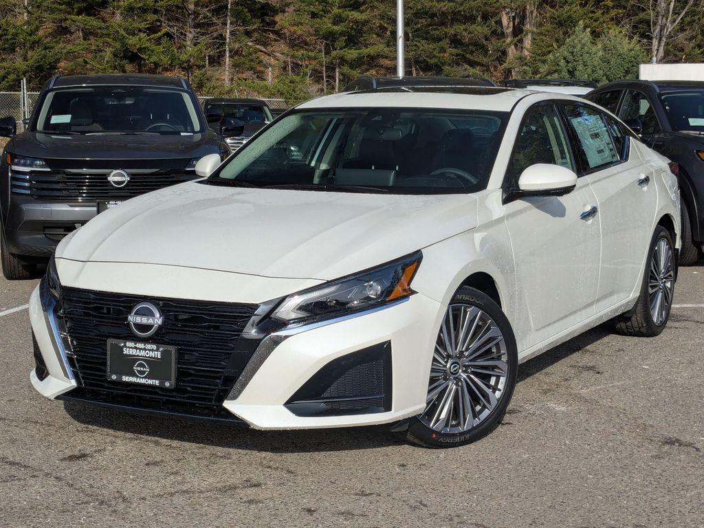 new 2025 Nissan Altima car, priced at $33,035