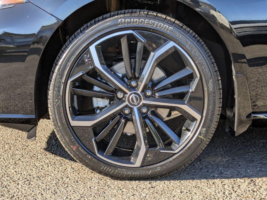 new 2025 Nissan Altima car, priced at $33,735