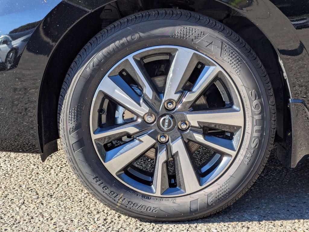 new 2025 Nissan Versa car, priced at $21,190