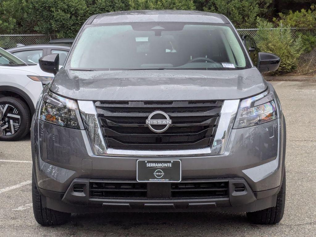 new 2025 Nissan Pathfinder car, priced at $30,975