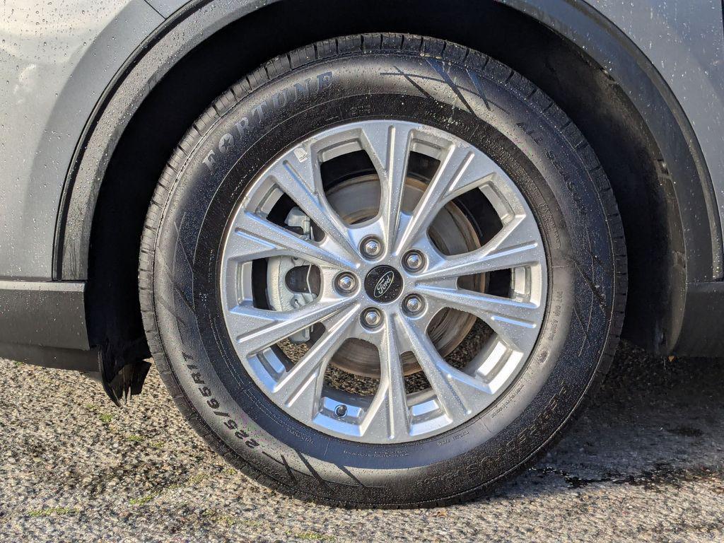 used 2024 Ford Escape car, priced at $18,900