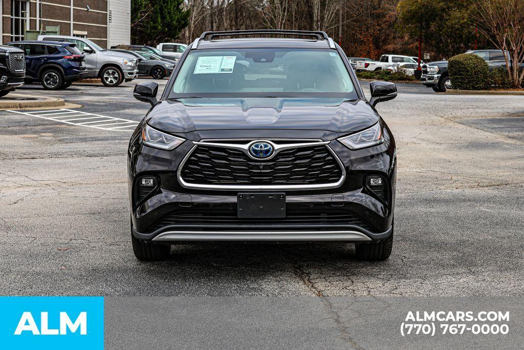 used 2021 Toyota Highlander Hybrid car, priced at $38,420