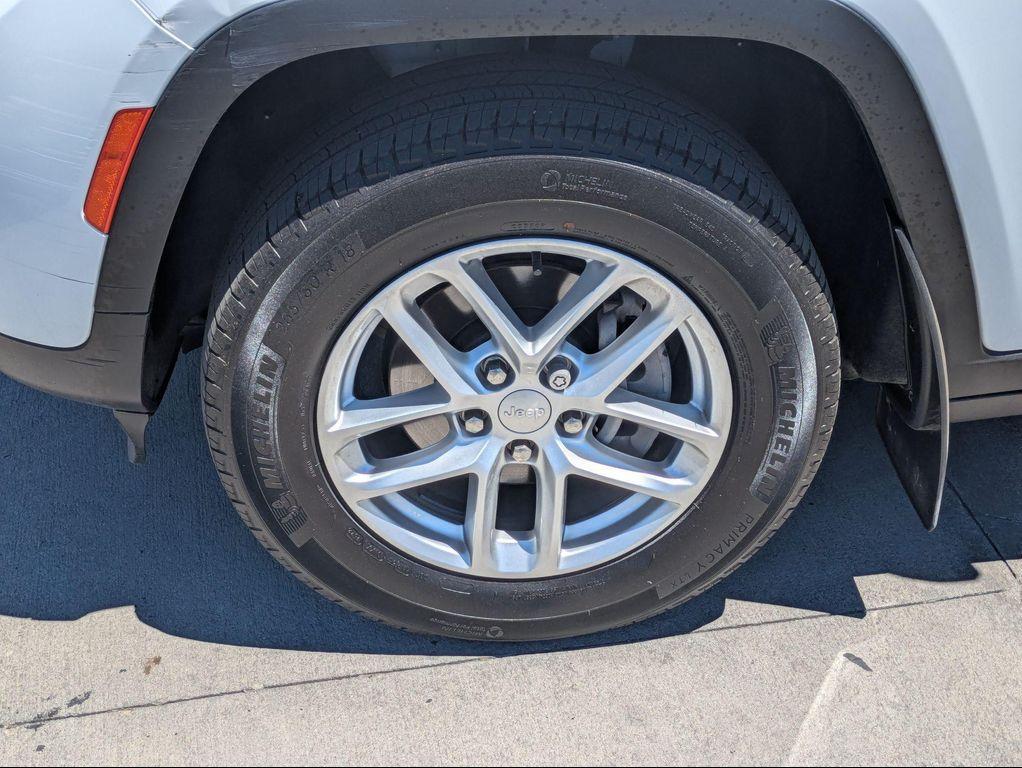 used 2023 Jeep Grand Cherokee car, priced at $27,984