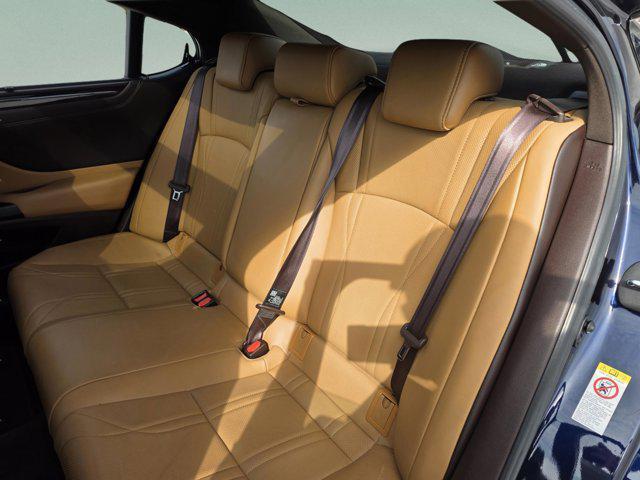 used 2019 Lexus ES 350 car, priced at $30,299
