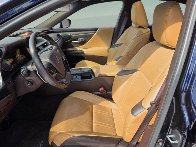 used 2019 Lexus ES 350 car, priced at $30,299