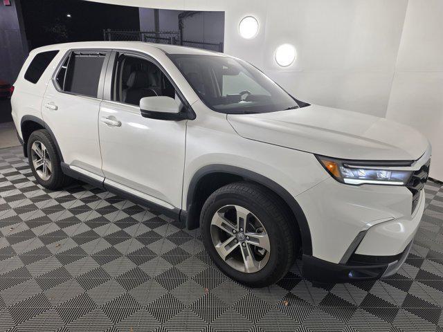 used 2023 Honda Pilot car, priced at $36,297