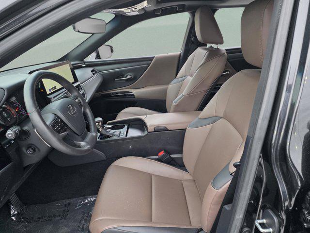 used 2023 Lexus ES 300h car, priced at $40,590