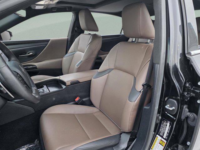 used 2023 Lexus ES 300h car, priced at $40,590