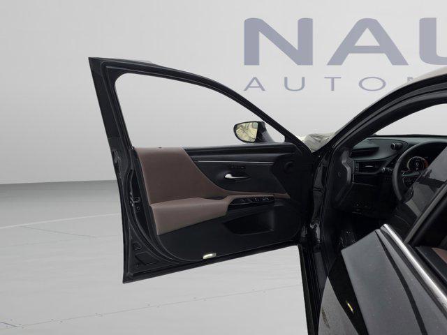 used 2023 Lexus ES 300h car, priced at $40,590