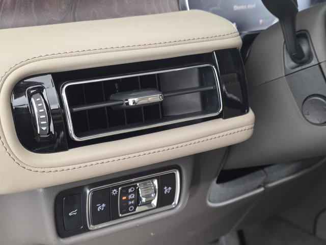 used 2024 Lincoln Aviator car, priced at $45,286