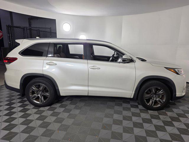 used 2019 Toyota Highlander car, priced at $25,890