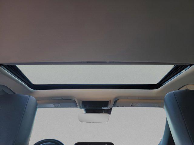 used 2022 Lexus ES 350 car, priced at $35,061