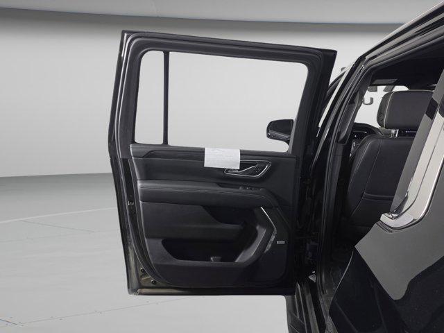 used 2022 GMC Yukon XL car, priced at $42,799