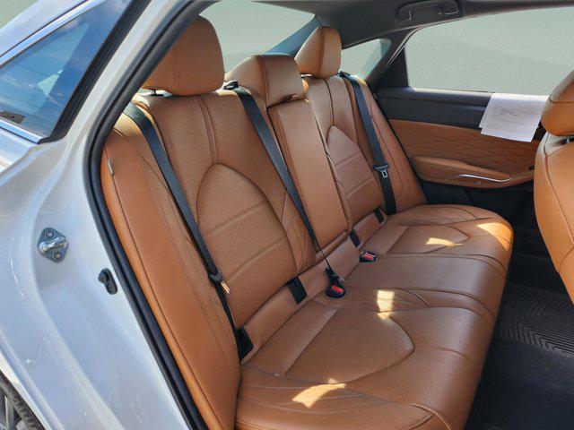used 2021 Toyota Avalon Hybrid car, priced at $28,900