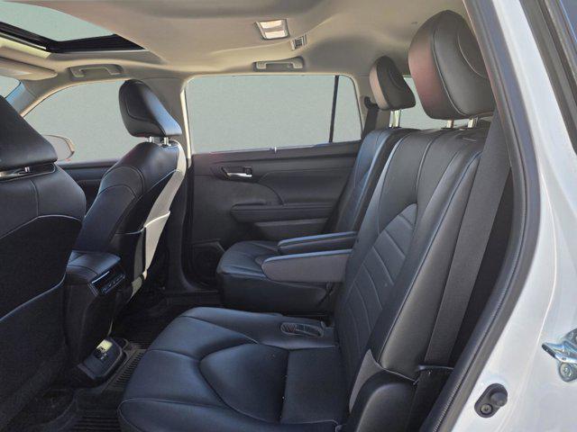 used 2021 Toyota Highlander car, priced at $29,930