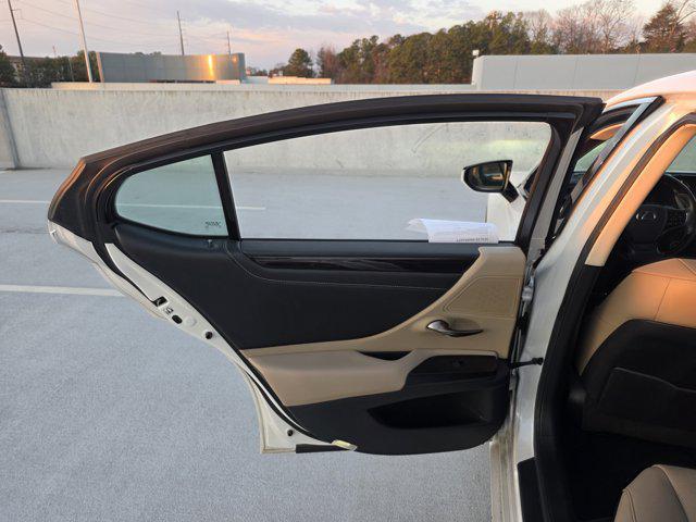 used 2020 Lexus ES 350 car, priced at $29,547