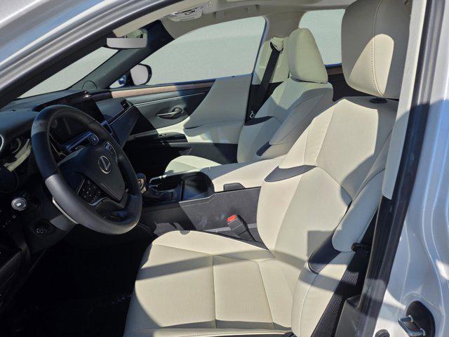 used 2025 Lexus ES 350 car, priced at $44,295