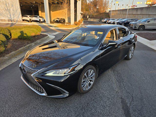 used 2021 Lexus ES 300h car, priced at $31,956