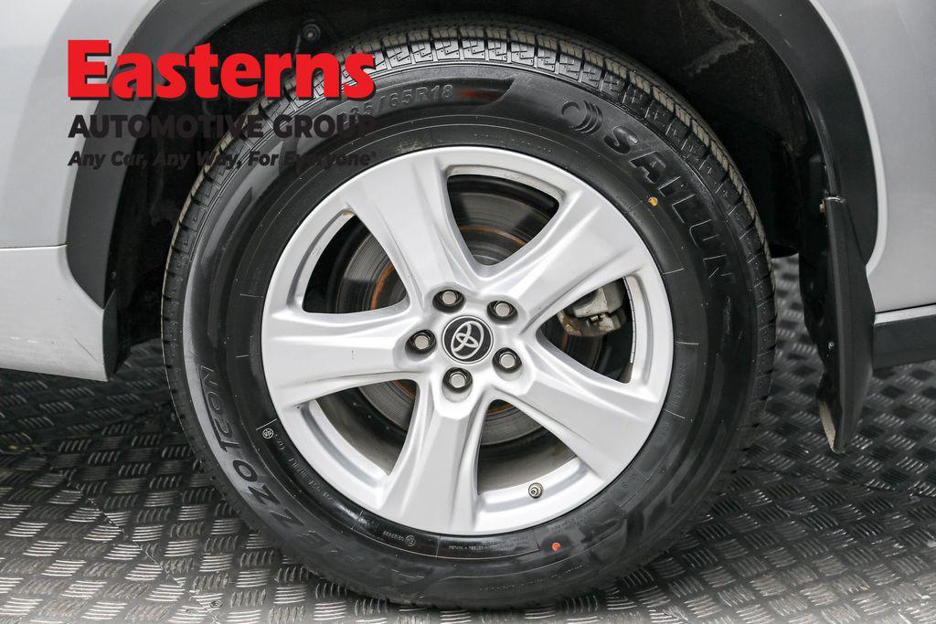 used 2022 Toyota Highlander car, priced at $27,950