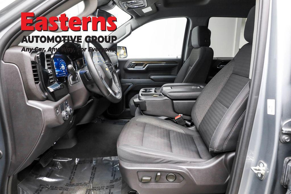 used 2024 Chevrolet Silverado 1500 car, priced at $34,290