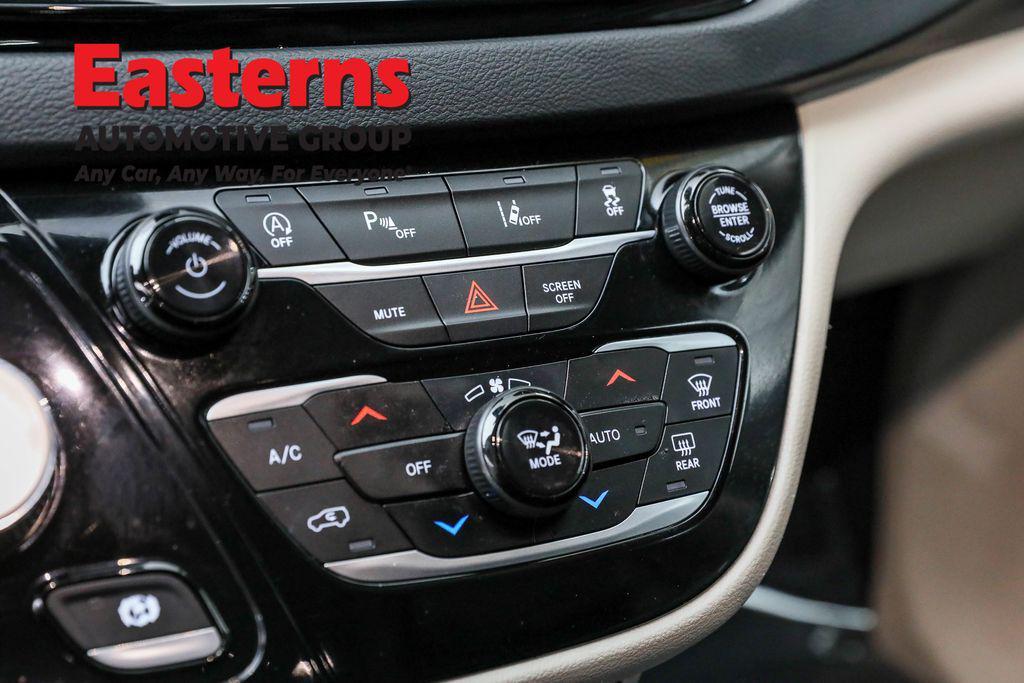 used 2023 Chrysler Pacifica car, priced at $23,490