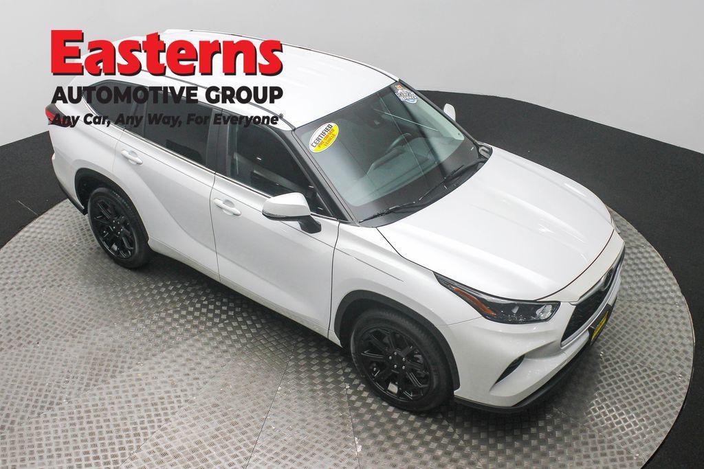 used 2023 Toyota Highlander car, priced at $28,390