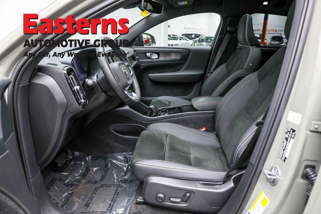 used 2023 Volvo C40 Recharge Pure Electric car, priced at $24,950