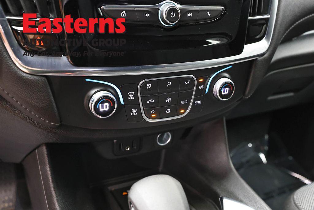 used 2022 Chevrolet Traverse car, priced at $24,950