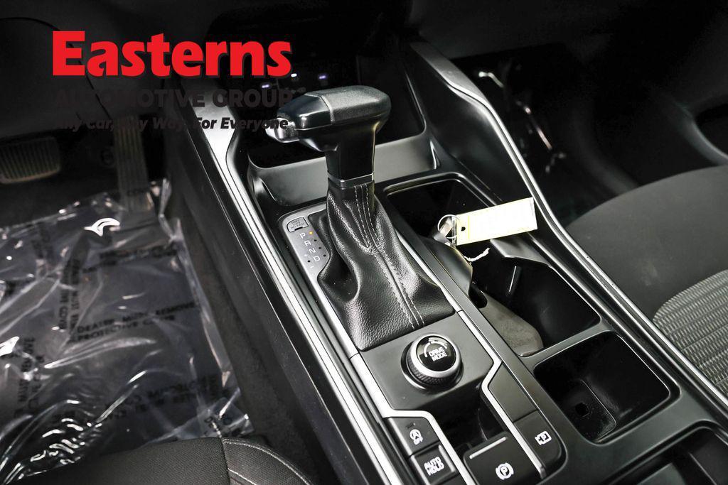 used 2024 Kia Sorento car, priced at $25,950