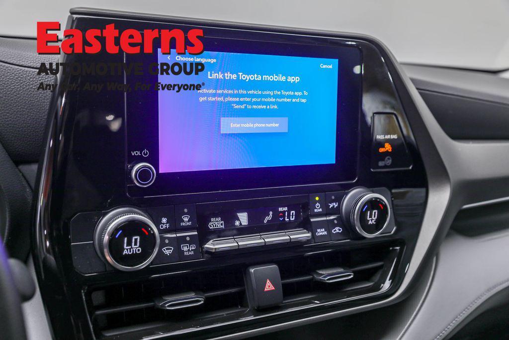 used 2023 Toyota Highlander car, priced at $30,950