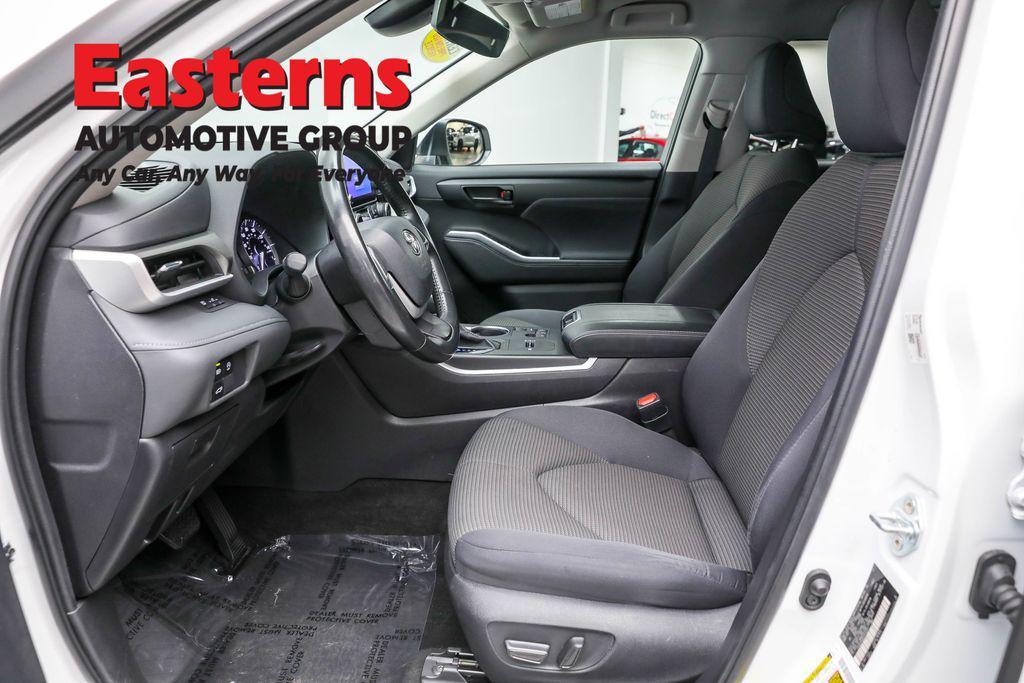 used 2023 Toyota Highlander car, priced at $28,175
