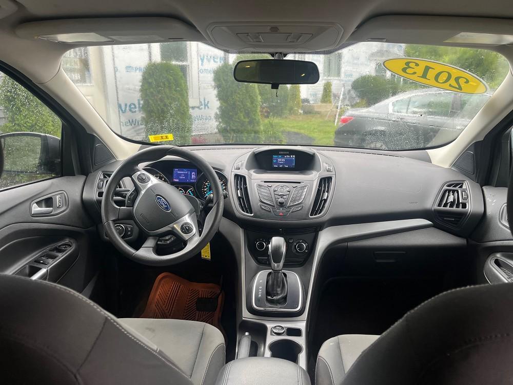 used 2013 Ford Escape car, priced at $5,995