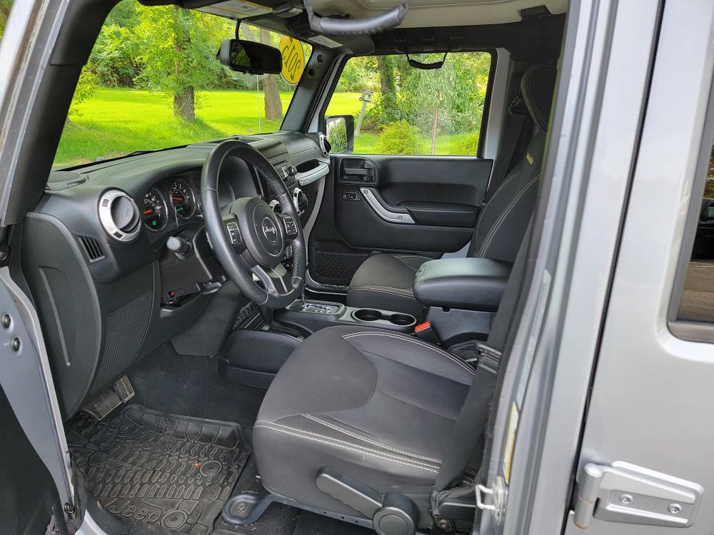 used 2015 Jeep Wrangler Unlimited car, priced at $17,995