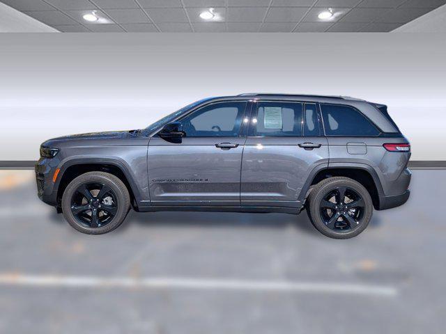 used 2023 Jeep Grand Cherokee car, priced at $28,996