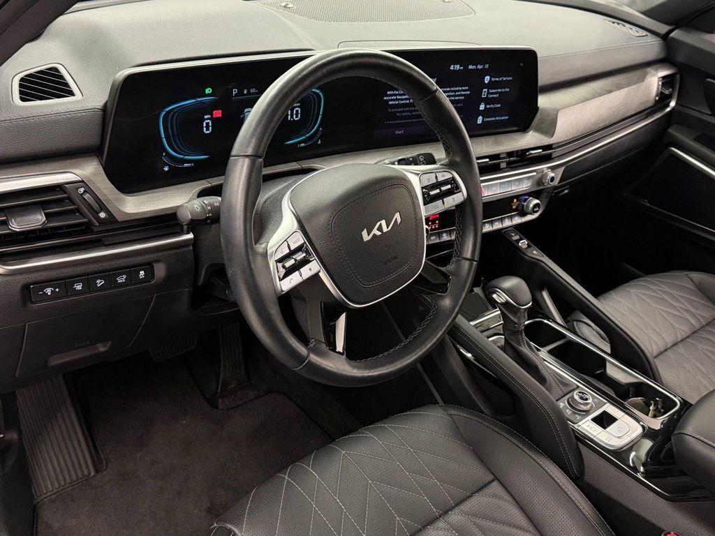 used 2025 Kia Telluride car, priced at $40,250
