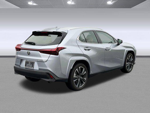 used 2025 Lexus UX 300h car, priced at $40,499