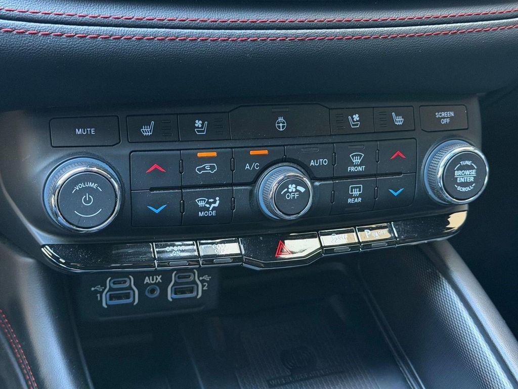 used 2023 Dodge Durango car, priced at $38,749