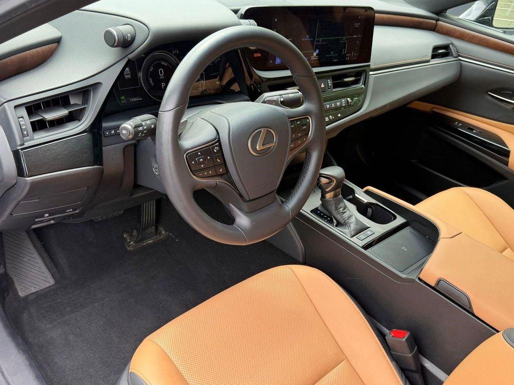 used 2025 Lexus ES 300h car, priced at $50,049