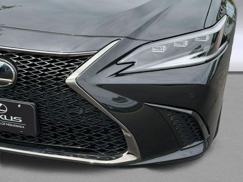 used 2025 Lexus ES 300h car, priced at $50,049