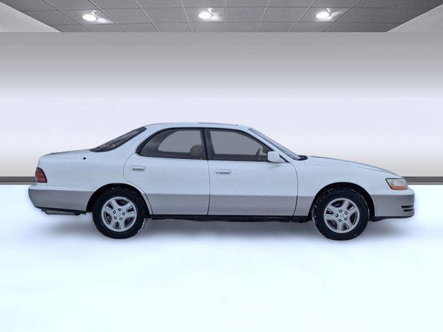 used 1994 Lexus ES 300 car, priced at $4,498