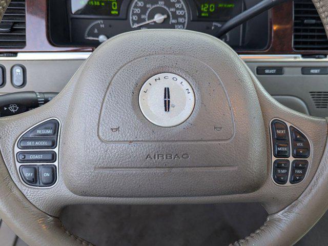 used 2004 Lincoln Town Car car, priced at $4,999